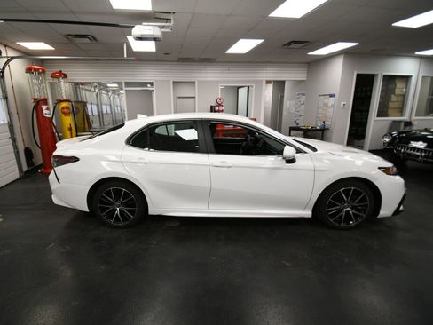 Certified 2024 Toyota Camry SE image 8