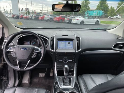 Used 2016 Ford Edge Titanium AWD/4WD image 11
