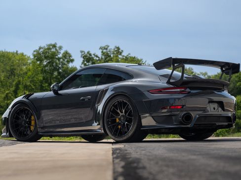 Used 2018 Porsche 911 GT2 RS RWD image 10