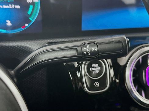 Used 2021 Mercedes-Benz A 220 4MATIC image 16