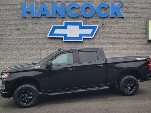 Used 2023 Chevrolet Silverado 1500 LT Trail Boss AWD/4WD image 1