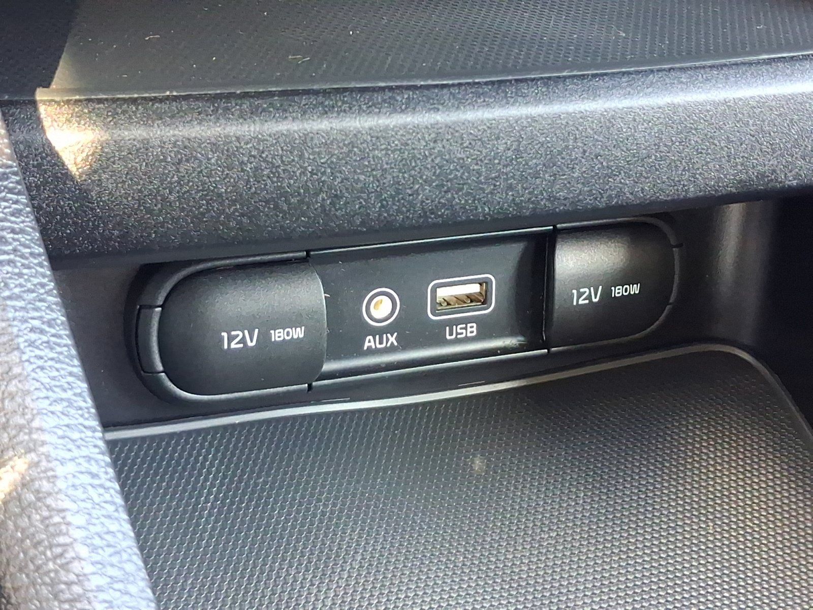 Used 2019 Kia Forte LXS FWD image 28