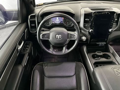 Used 2022 RAM 1500 Laramie AWD/4WD image 10