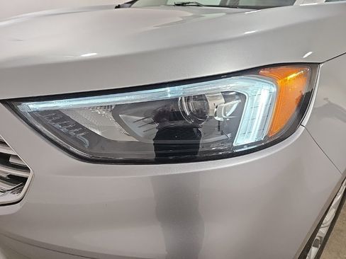 Used 2022 Ford Edge Titanium image 10