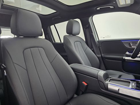New 2026 Mercedes-Benz GLB 250 4MATIC image 15