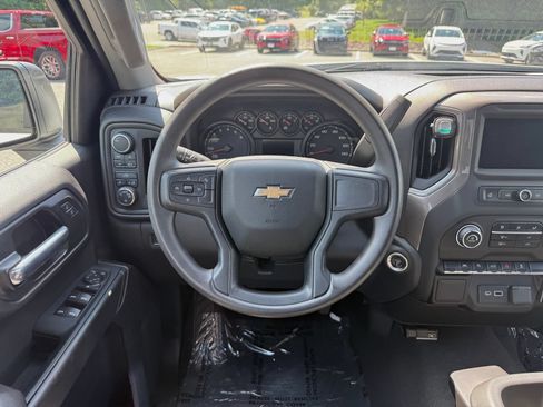 Used 2023 Chevrolet Silverado 1500 Custom AWD/4WD image 20