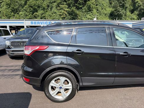 Used 2015 Ford Escape SE w/ Equipment Group 201A AWD/4WD image 4
