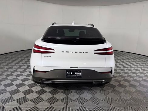Used 2025 Genesis GV60 RWD image 9