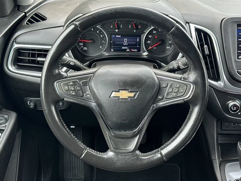 Used 2021 Chevrolet Equinox LT FWD image 19
