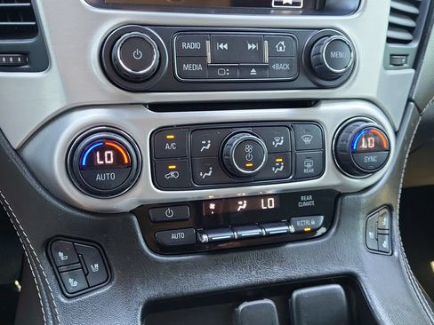 Used 2020 GMC Yukon SLT AWD/4WD image 31