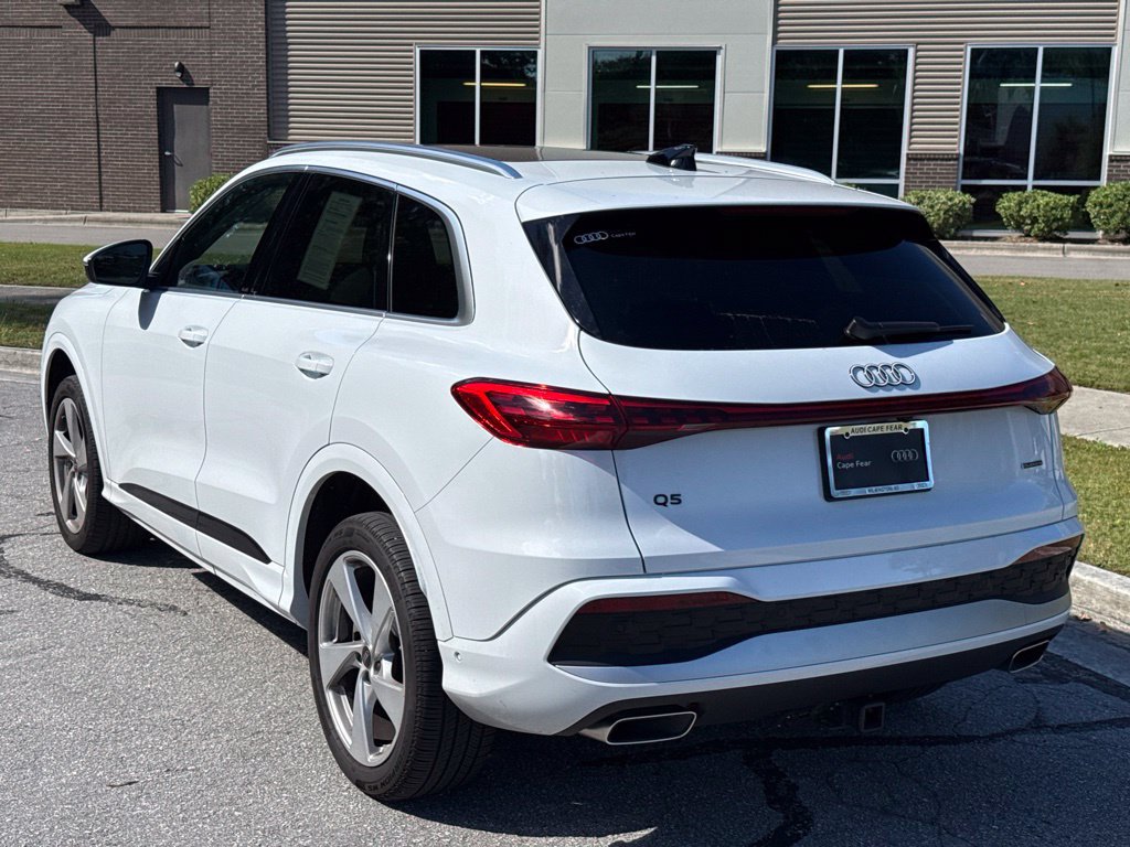 Used 2025 Audi Q5 Premium Plus AWD/4WD image 3