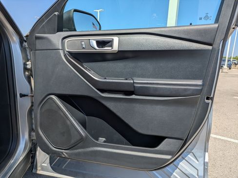 Used 2020 Ford Explorer 2WD image 26