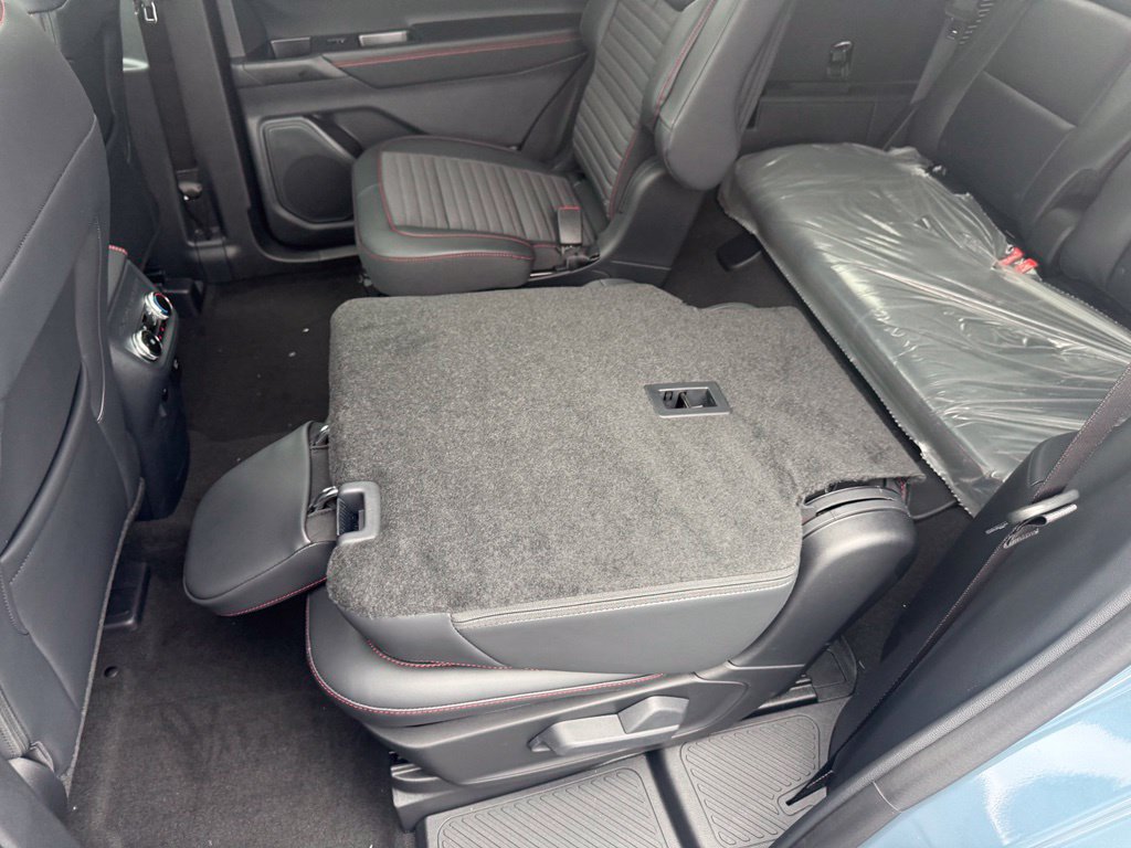 New 2026 Ford Explorer ST-Line w/ ST-Line Street Pack AWD/4WD image 37