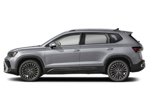 New 2026 Volkswagen Taos SE image 3