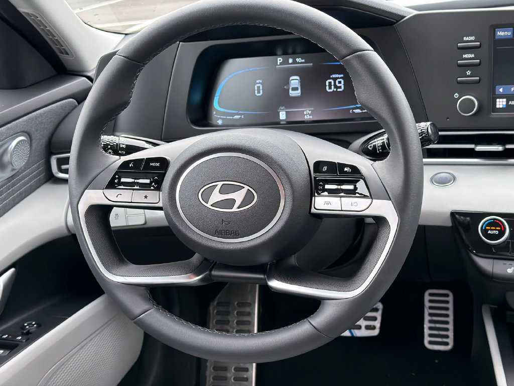 New 2026 Hyundai Elantra SEL Sport FWD image 24