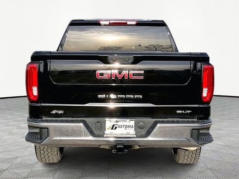 Used 2025 GMC Sierra 1500 SLT image 6