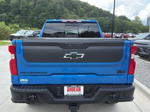 Used 2023 Chevrolet Silverado 1500 ZR2 w/ ZR2 Bison Edition AWD/4WD image 4