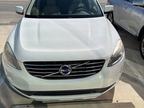 Used 2016 Volvo XC60 T5 Premier FWD image 3