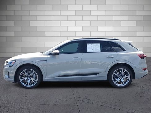 Used 2021 Audi e-tron Prestige image 2