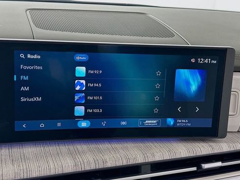 Used 2025 Hyundai Santa Fe Calligraphy AWD/4WD image 14