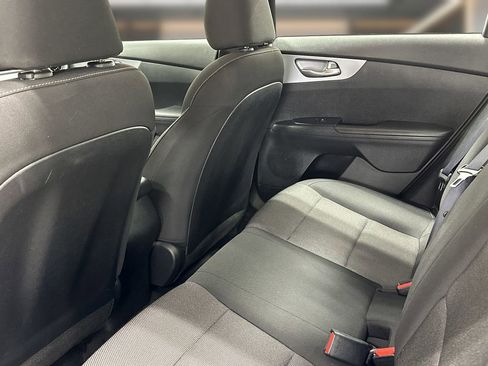 Used 2022 Kia Forte LXS FWD image 12