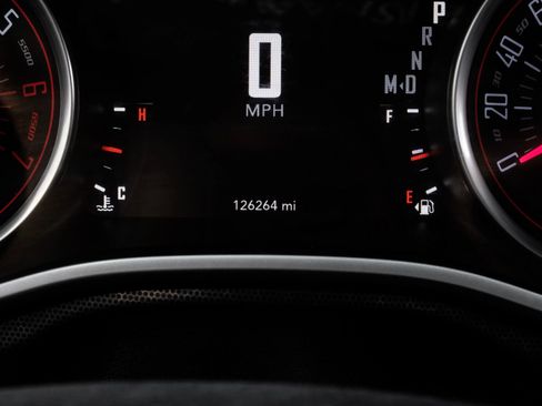 Used 2015 Dodge Challenger R/T Scat Pack w/ Scat Pack Appearance Package image 20