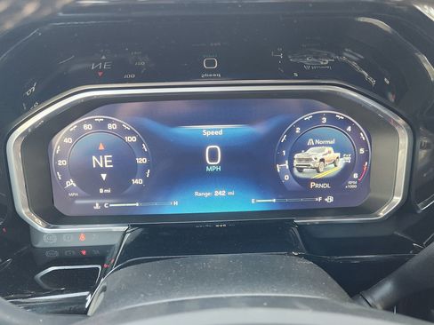 New 2026 Chevrolet Silverado 2500 LT w/ Trail Boss Package image 7