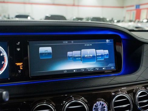Used 2016 Mercedes-Benz Maybach S 600 image 58
