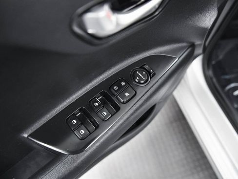 Used 2020 Kia Rio LX image 12