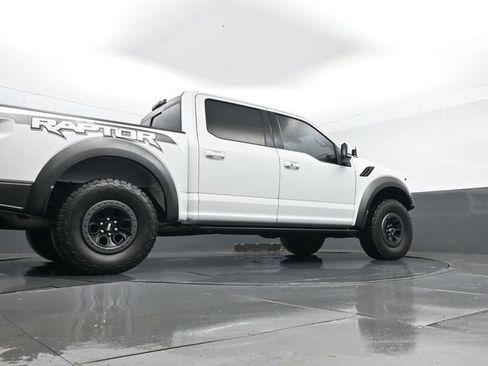 Used 2018 Ford F150 Raptor w/ Equipment Group 802A Luxury image 26