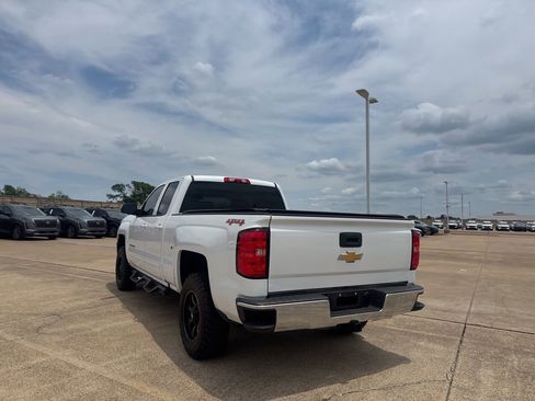 Used 2017 Chevrolet Silverado 1500 LT w/ All Star Edition AWD/4WD image 18