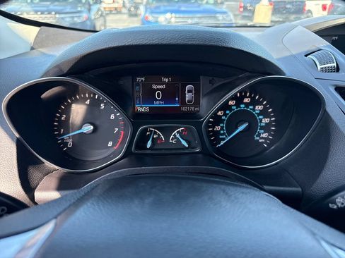 Used 2016 Ford Escape SE AWD/4WD image 25