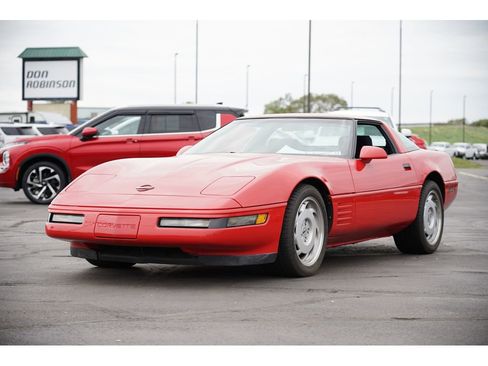 Used 1992 Chevrolet Corvette Coupe image 7