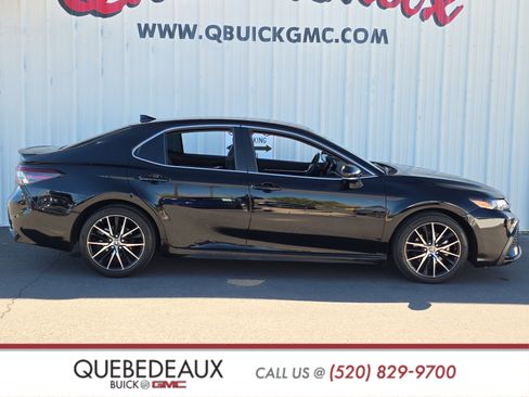 Used 2024 Toyota Camry SE w/ Convenience Package image 9