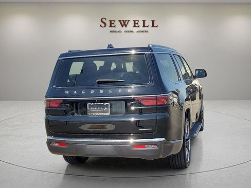 Used 2022 Jeep Wagoneer Series II w/ Convenience Group I RWD image 5