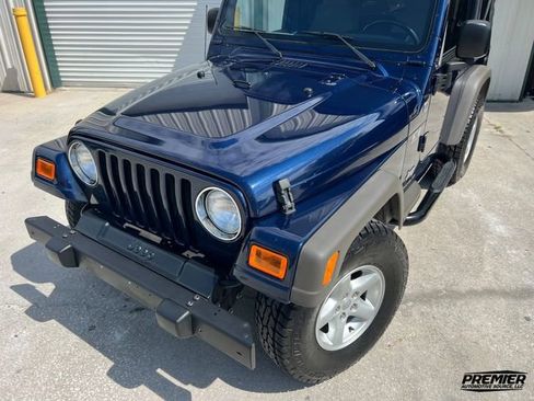 Used 2006 Jeep Wrangler X w/ Tire & Wheel Group (Ecco) AWD/4WD image 31
