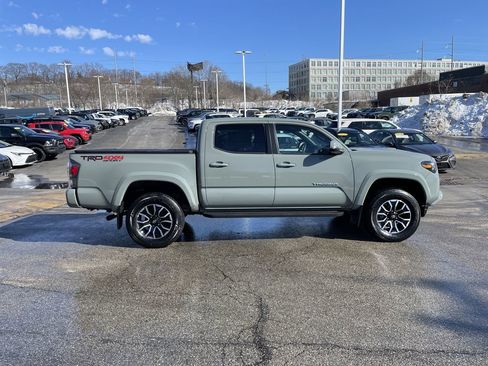 Used 2023 Toyota Tacoma TRD Sport image 7