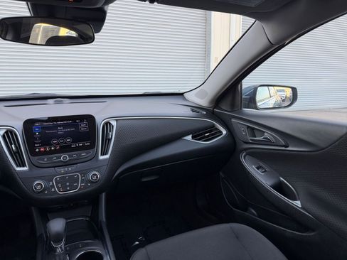 Used 2024 Chevrolet Malibu LT image 37