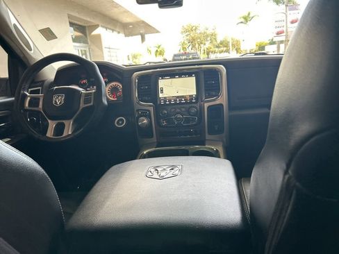 Used 2018 RAM 1500 Laramie w/ Convenience Group image 30