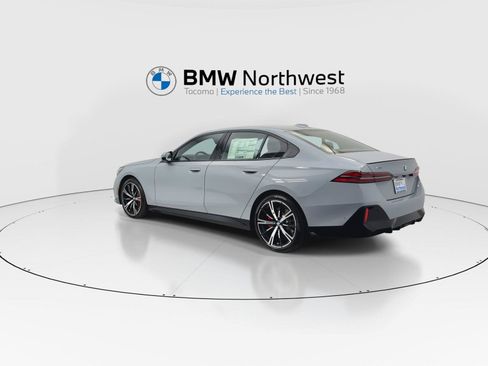 New 2027 BMW 530i xDrive w/ M Sport Package AWD/4WD image 12
