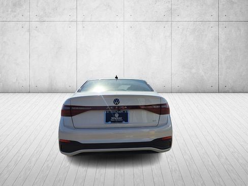 New 2026 Volkswagen Jetta SE image 6