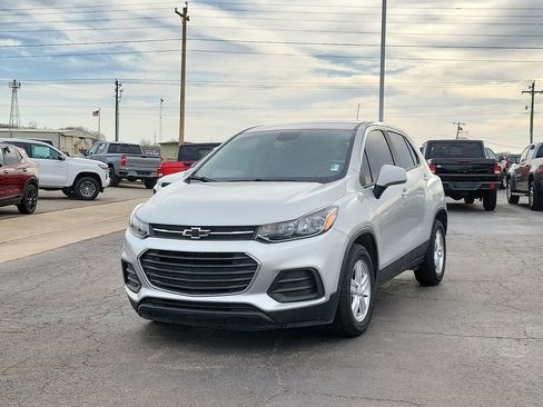 Used 2020 Chevrolet Trax LS w/ Tint and Cruise Package image 2
