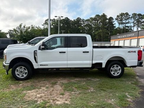 Used 2026 Ford F250 XLT AWD/4WD image 2