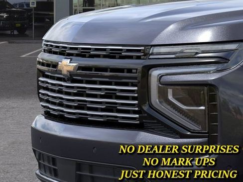 New 2026 Chevrolet Suburban High Country w/ LPO, Illumination Package AWD/4WD image 13
