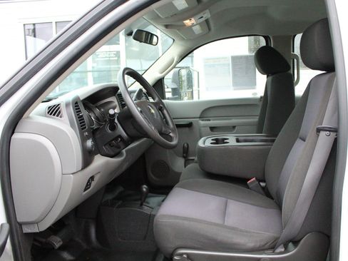 Used 2011 Chevrolet Silverado 3500 W/T w/ Snow Plow Prep Package AWD/4WD image 17