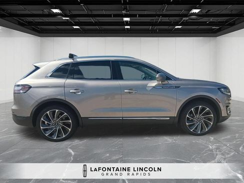 Certified 2023 Lincoln Nautilus AWD w/ Premium Package image 9