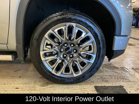Used 2024 GMC Sierra 1500 Denali Ultimate image 15