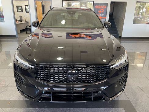 Used 2025 Volvo XC60 B5 Ultra w/ Climate Package AWD/4WD image 9