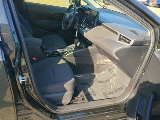 Used 2022 Toyota Corolla LE FWD image 14