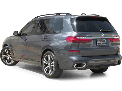 Used 2021 BMW X7 xDrive40i w/ M Sport Package AWD/4WD image 10